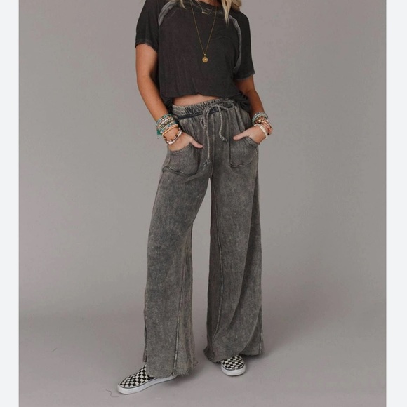 ShopEvelynne Pants - Fabulous Acid Wash Fleece wide Leg Pants with Pockets